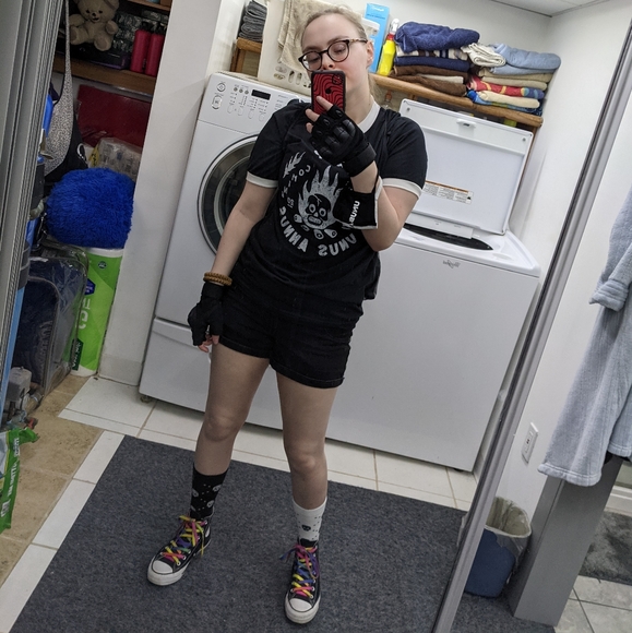 Meet your Posher, Iris - Picture 11 of 16